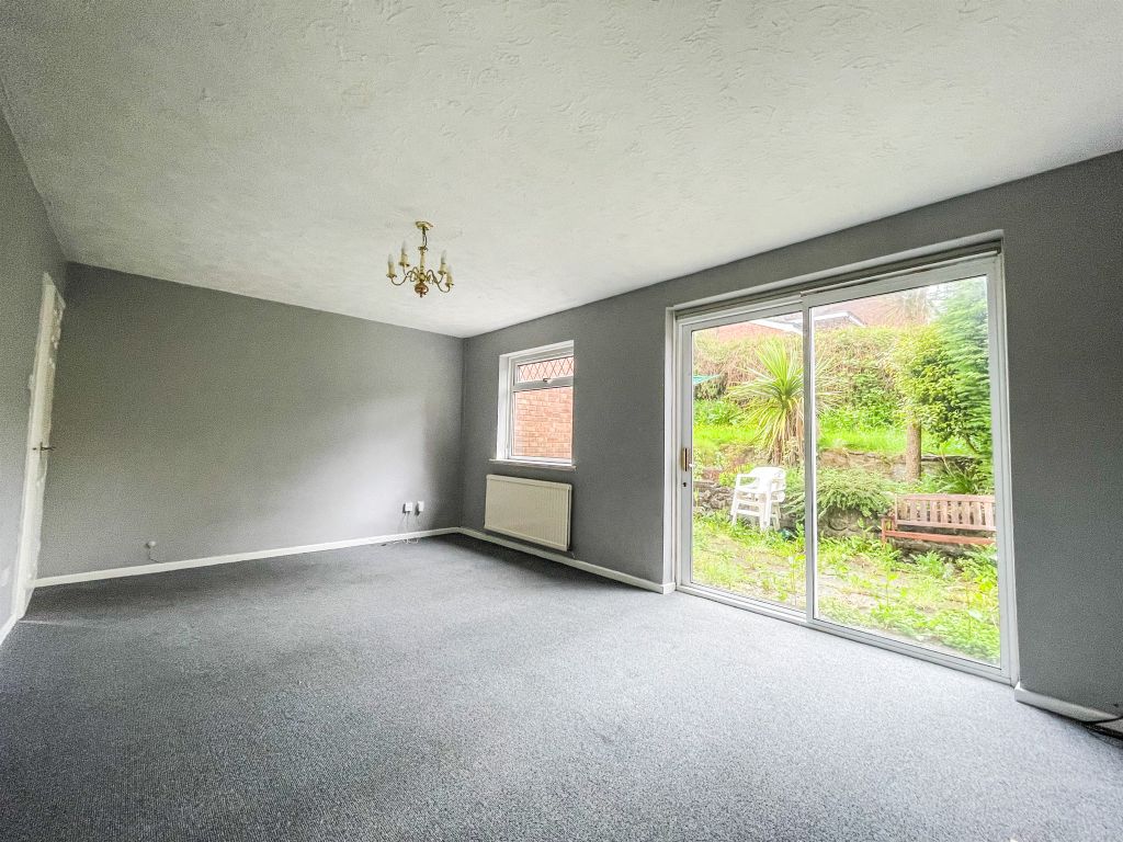 3 bed detached house for saleLauncelot Crescent, Thornhill, Cardiff CF14 photo 4
