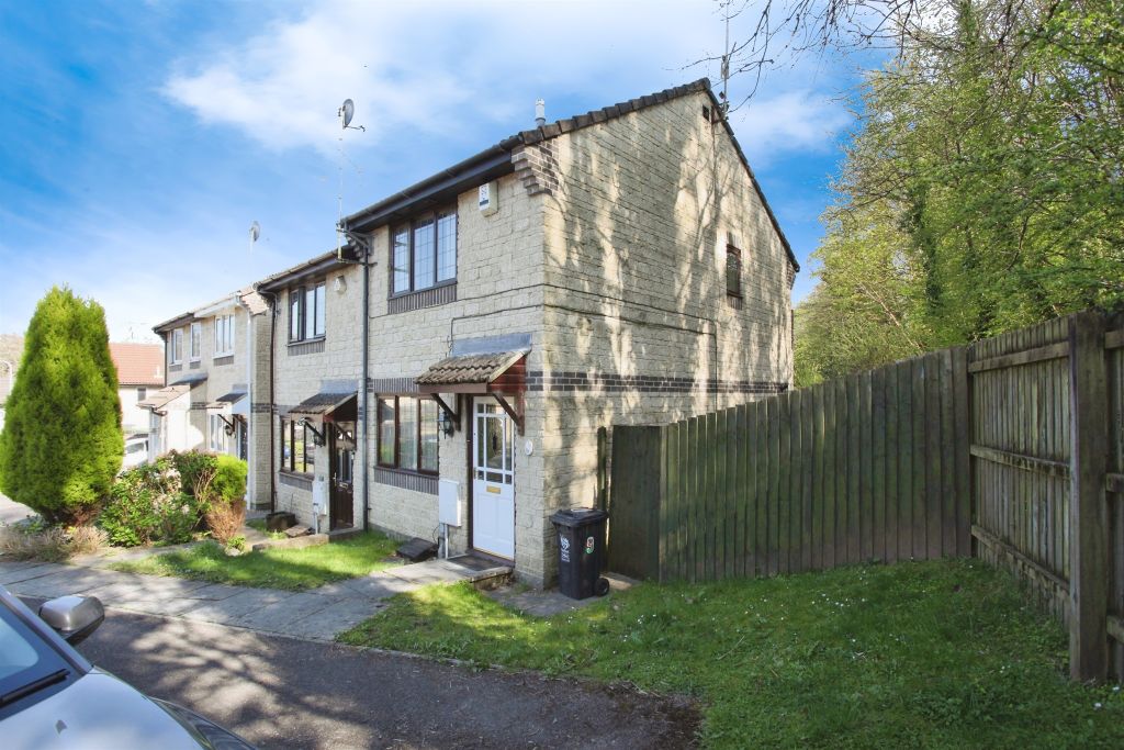 Property photo 1 of 17