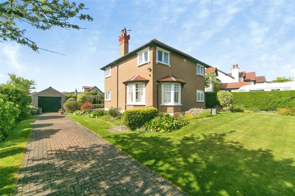 Property photo 1 of 25 Picture No. 32