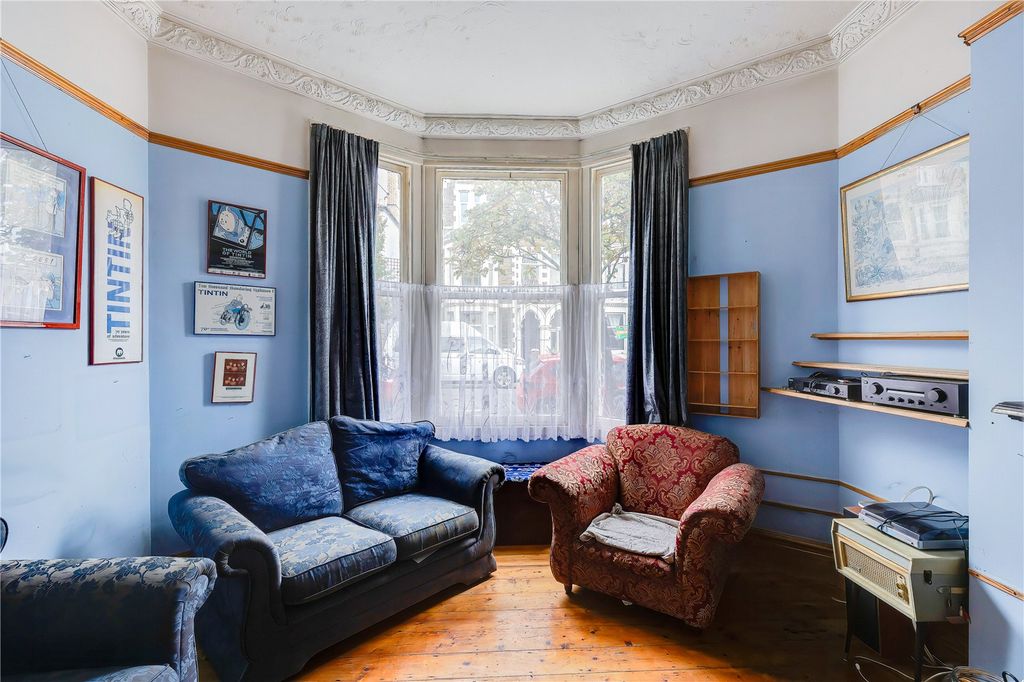 Property photo 3 of 22 Picture No. 32