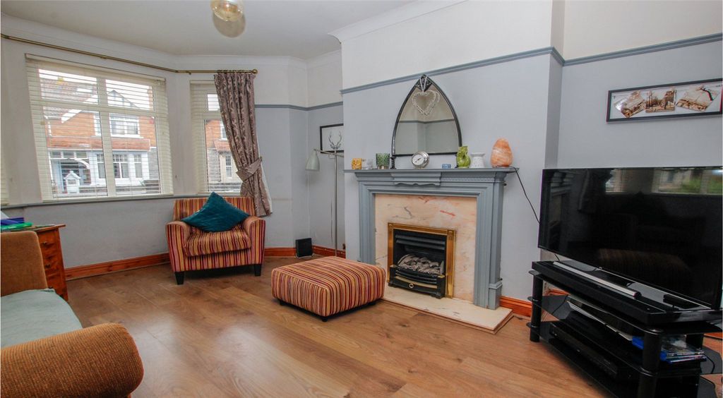 Property photo 3 of 21 Picture No. 03