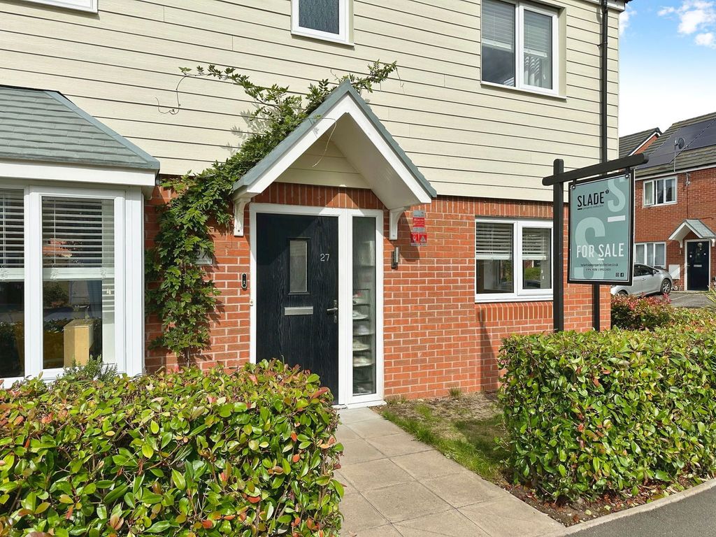 Property photo 2 of 21