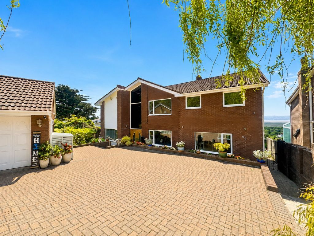 Property photo 1 of 45