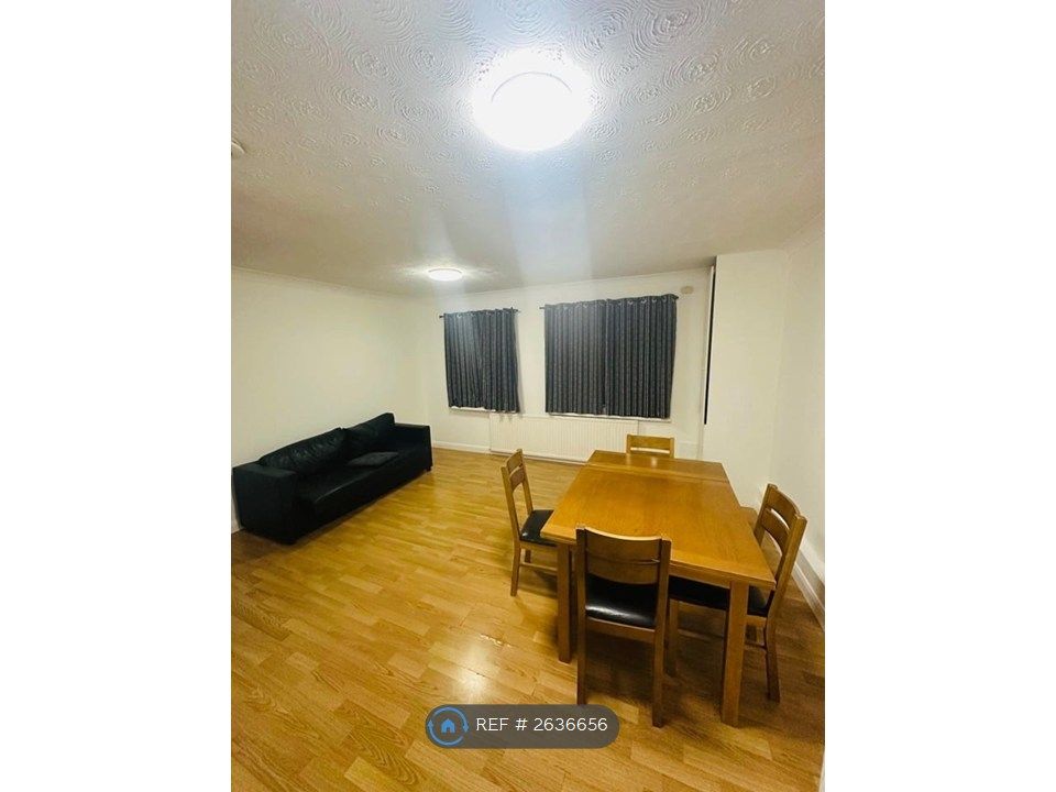 Property photo 3 of 5