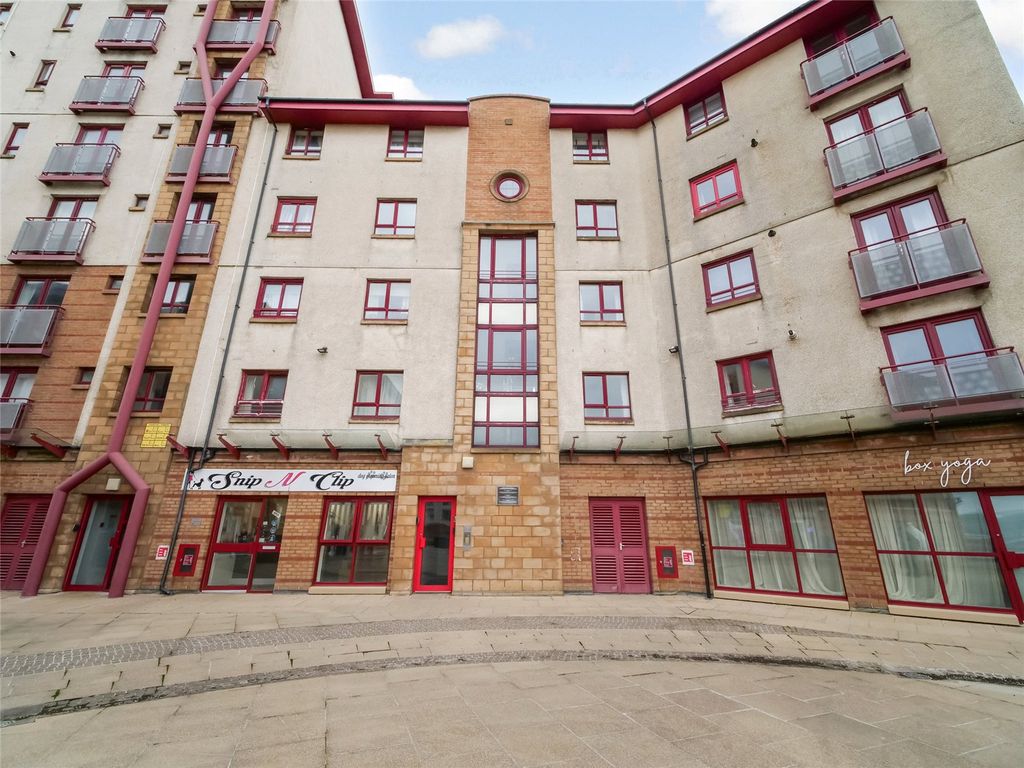 Property photo 1 of 17 Picture No. 01