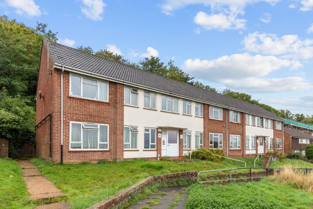 Property photo 1 of 12 4505260