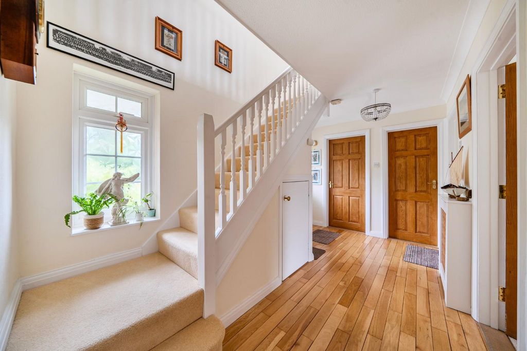Property photo 2 of 21 1-6Aa9A52F82437-1519810 (17)-1.Jpg