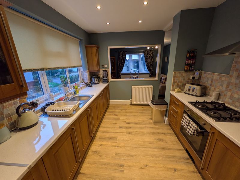 Property photo 2 of 16 Kitchen