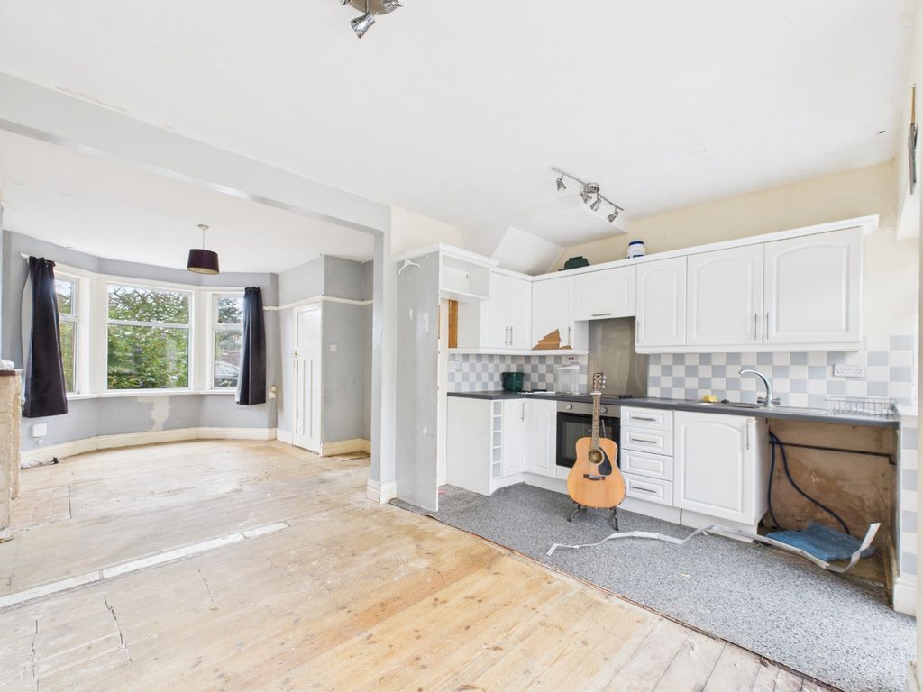 Property photo 2 of 9 4442025