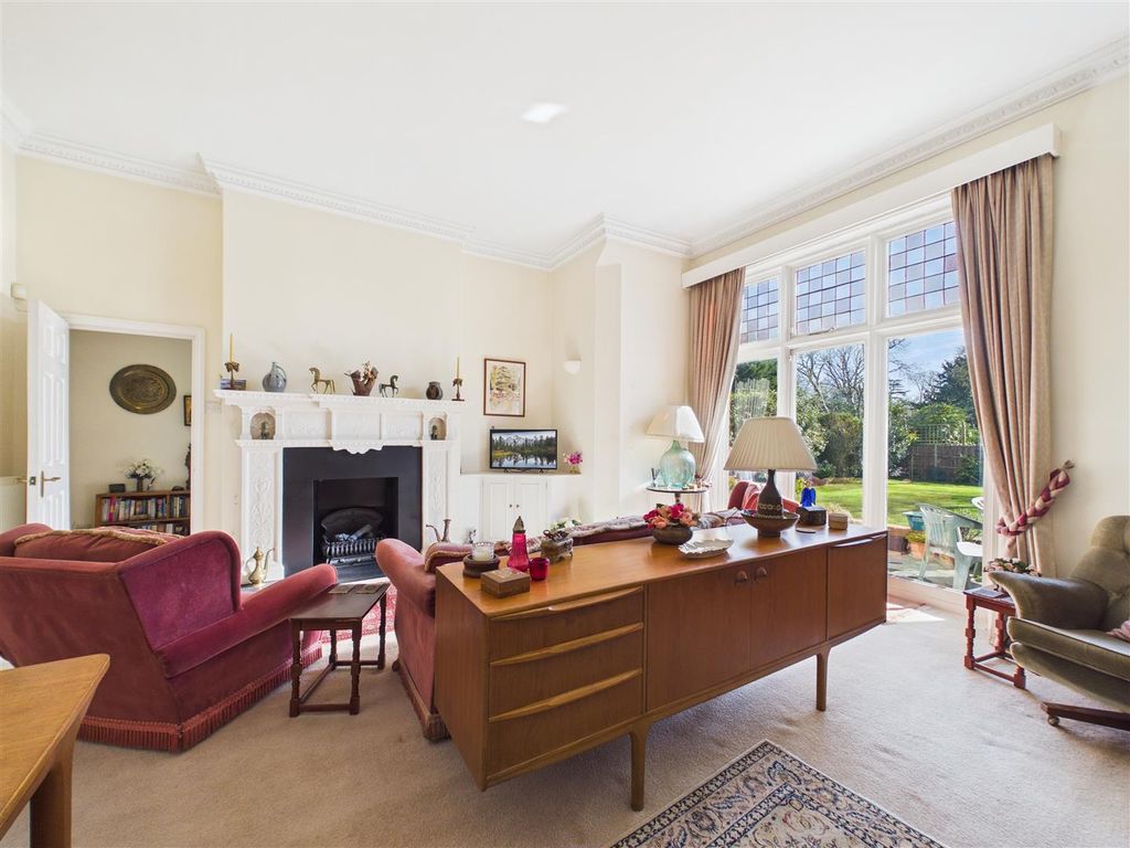 Property photo 3 of 13