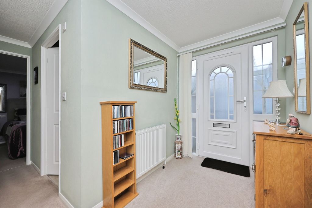 Property photo 3 of 19