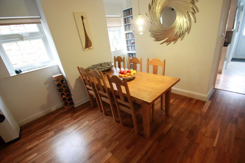 Property photo 3 of 9 Dining Room