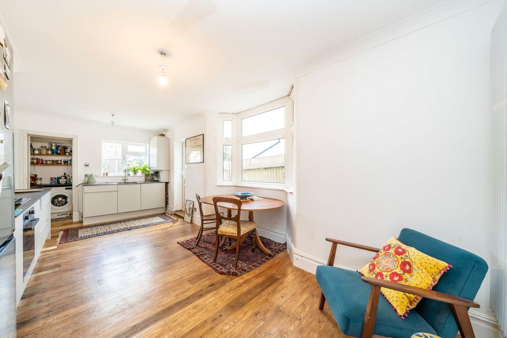 Property photo 3 of 10 Picture No. 25