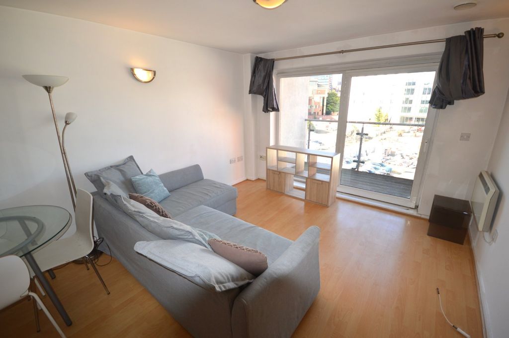 Property photo 3 of 7 Picture No. 02