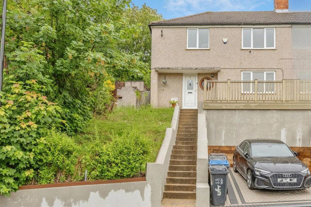 Property photo 1 of 19 Pbox-Img.Jpg