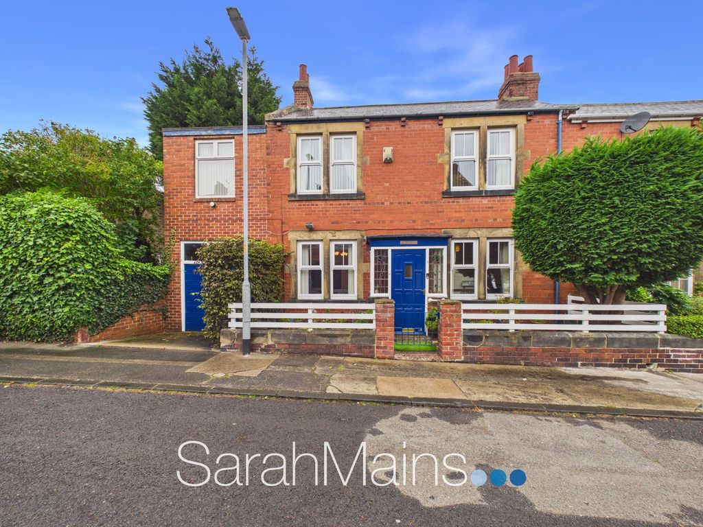Property photo 1 of 14 External