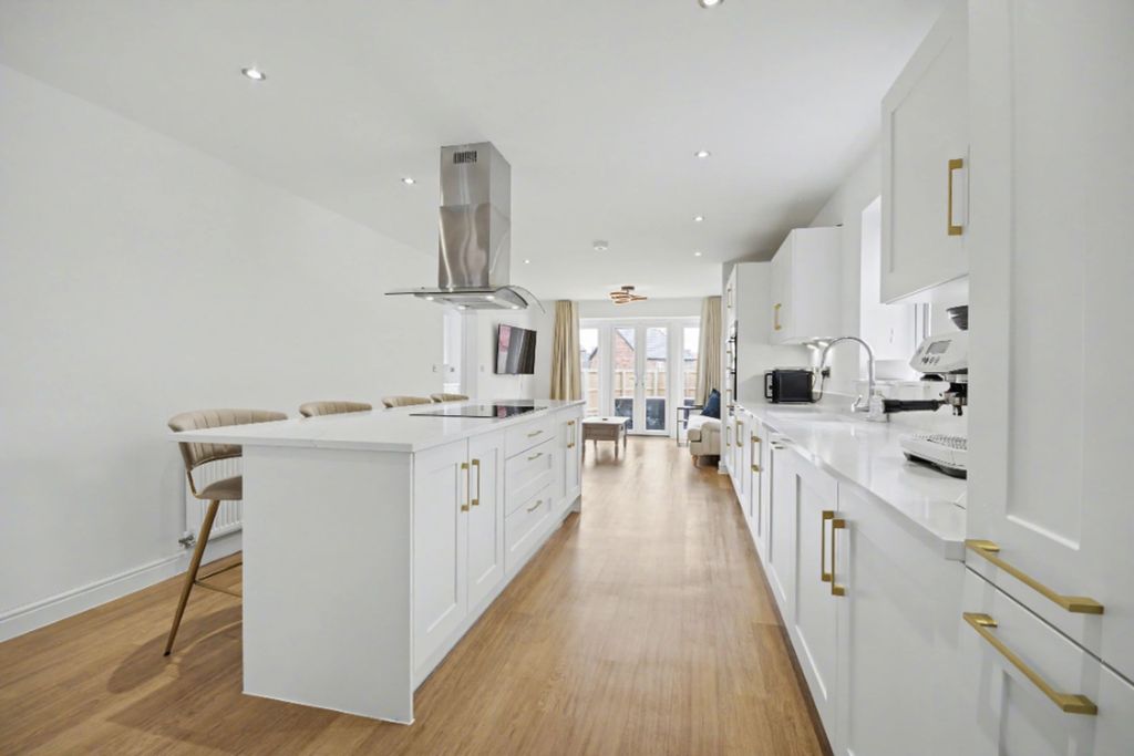 Property photo 2 of 32 Kitchen