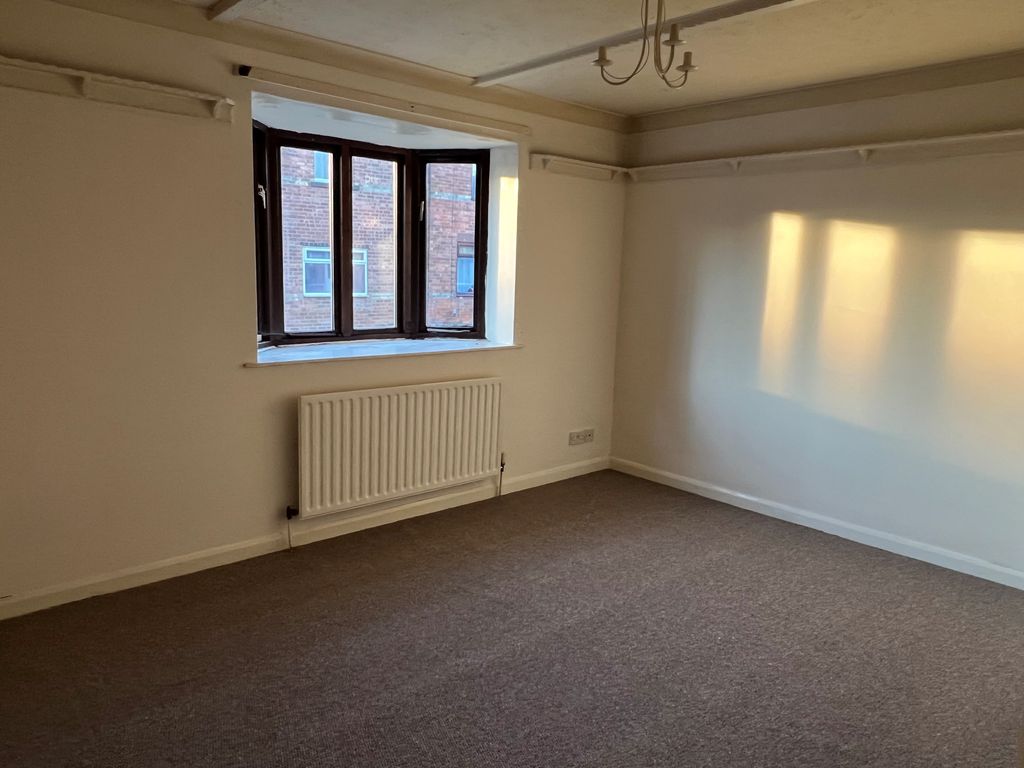 Property photo 2 of 6 F Room