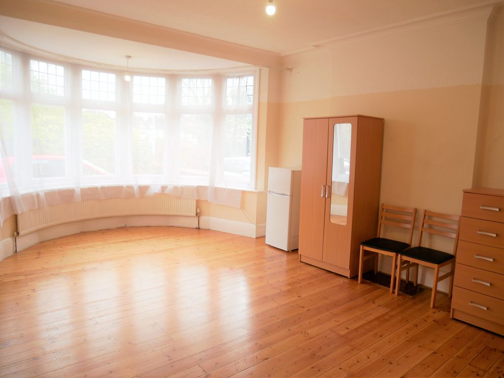 Property photo 1 of 3