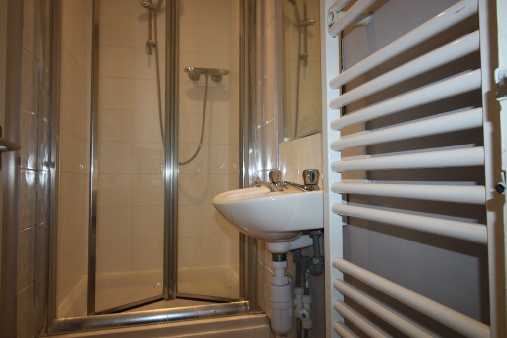 Property photo 3 of 36