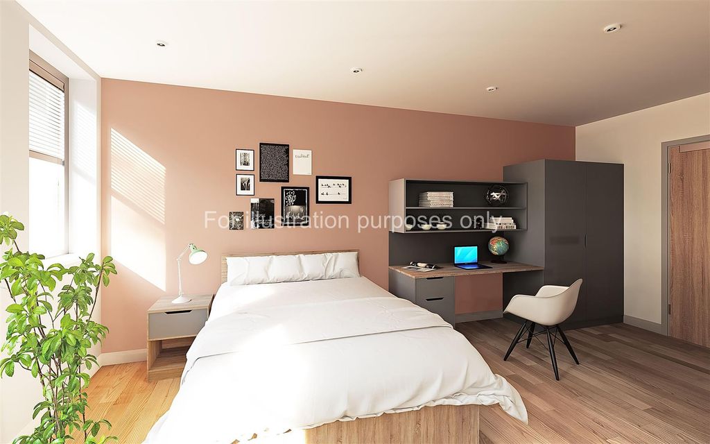 Property photo 3 of 12
