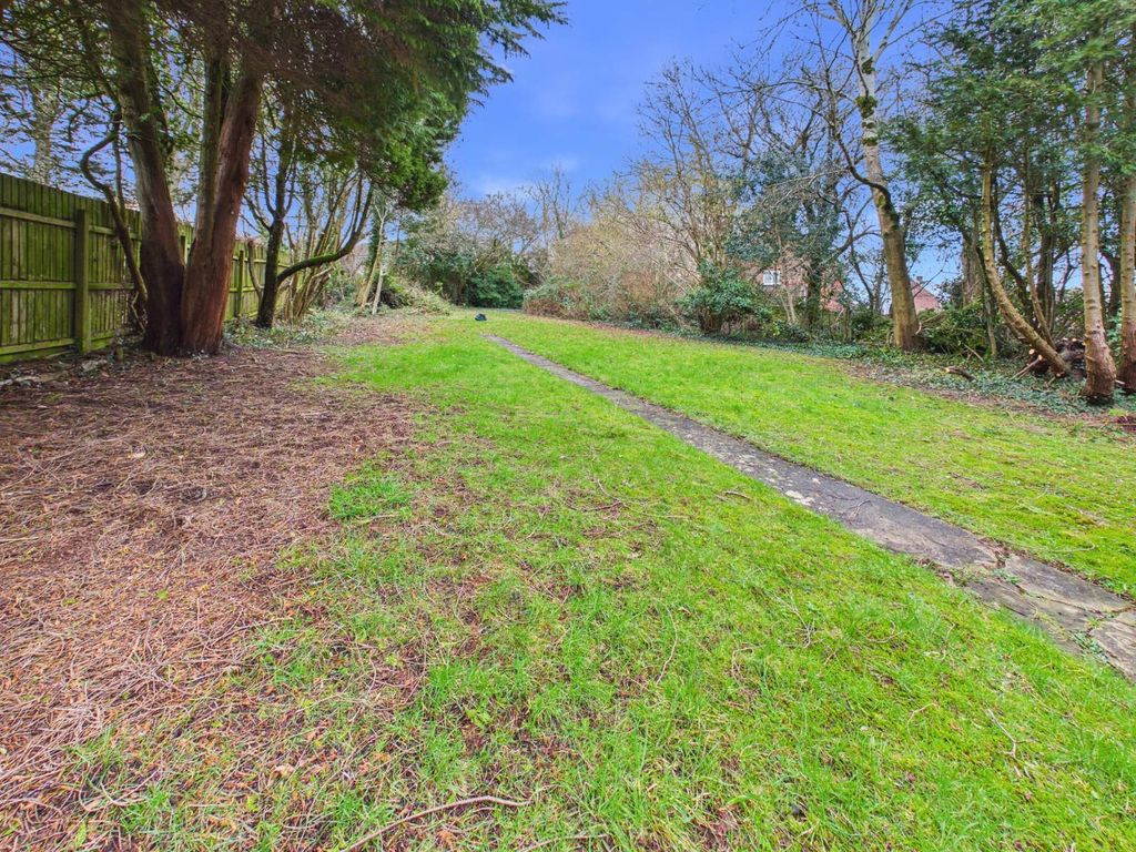 Property photo 3 of 24 Rear Garden 1