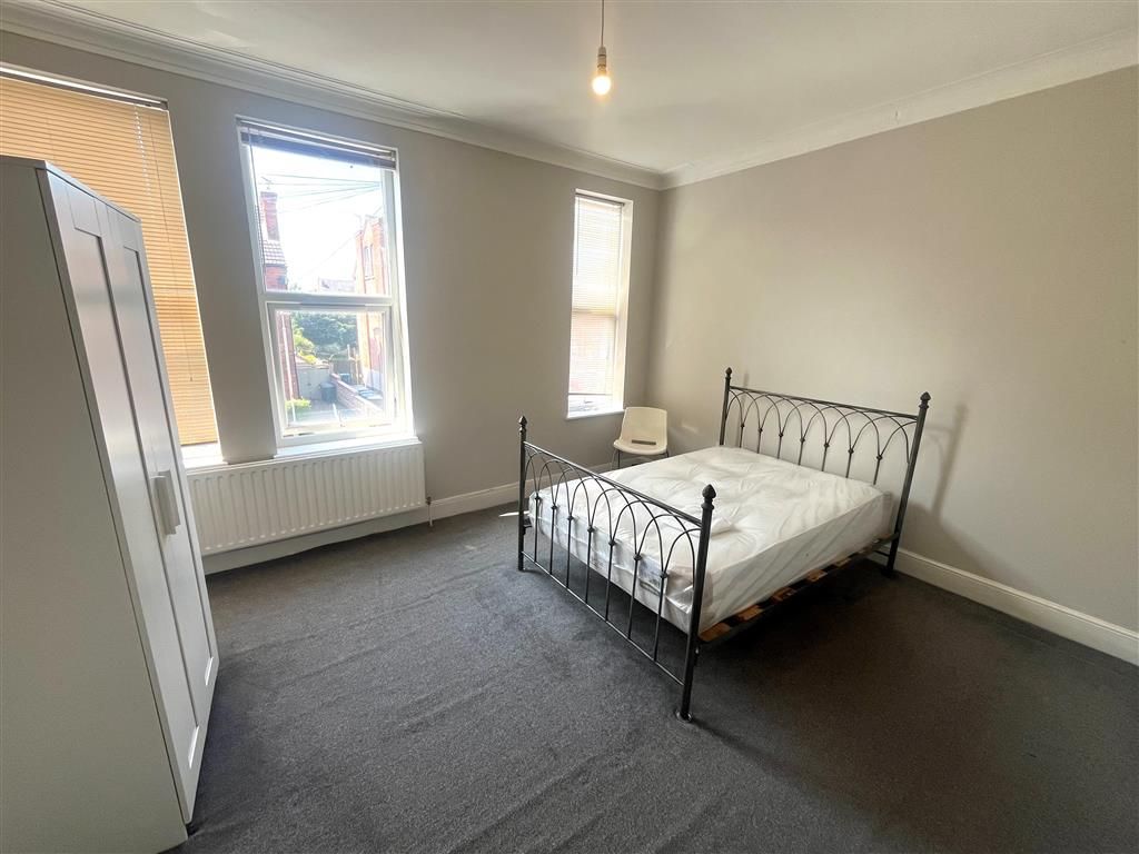 Property photo 1 of 8 Image