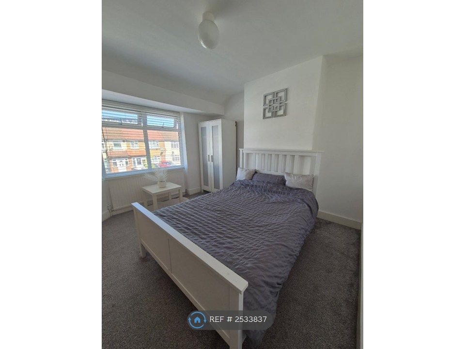 Property photo 1 of 2