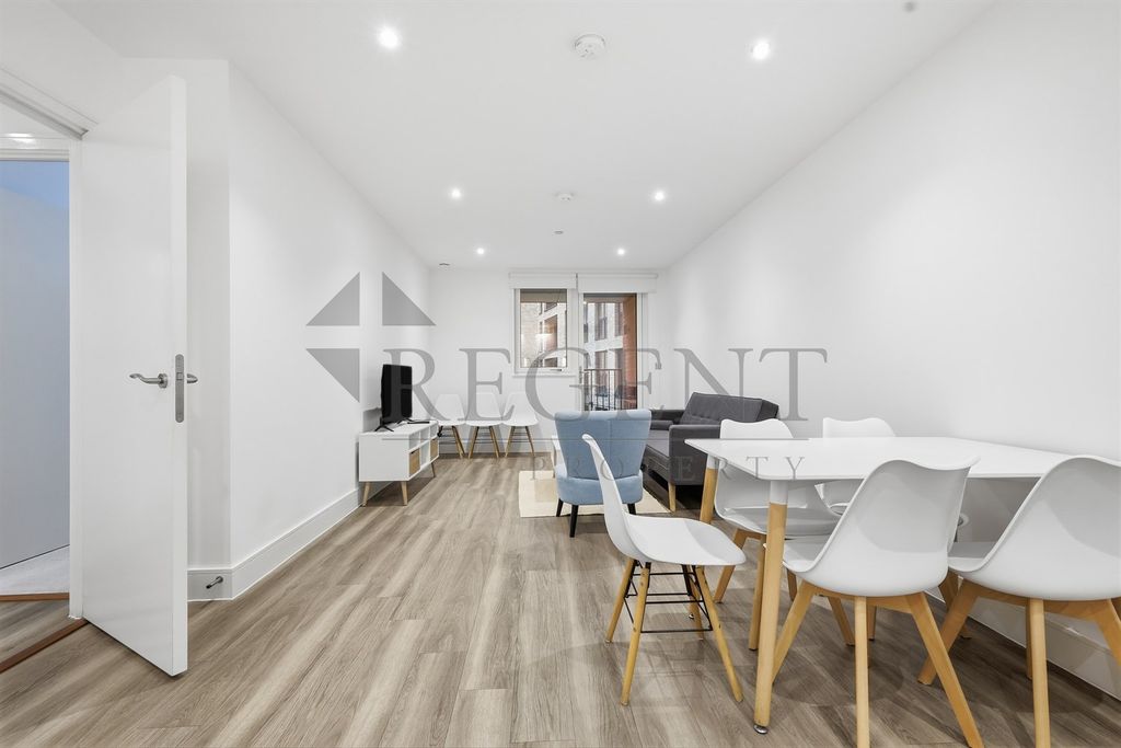 Property photo 1 of 16 (Main)