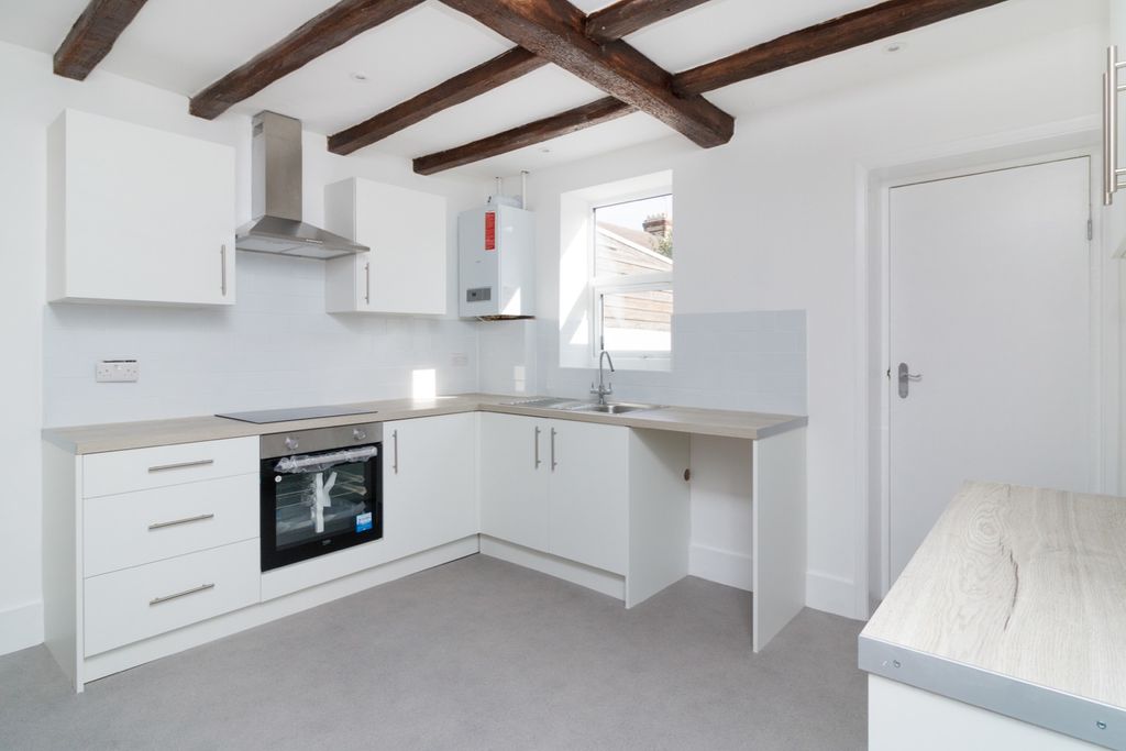 Property photo 1 of 9 1425140