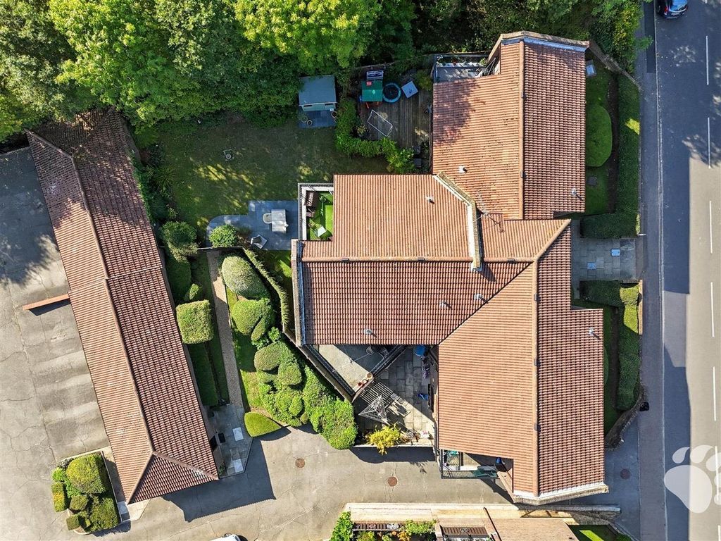 Property photo 2 of 21 Drone