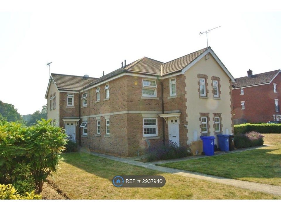 Property photo 2 of 17 Front