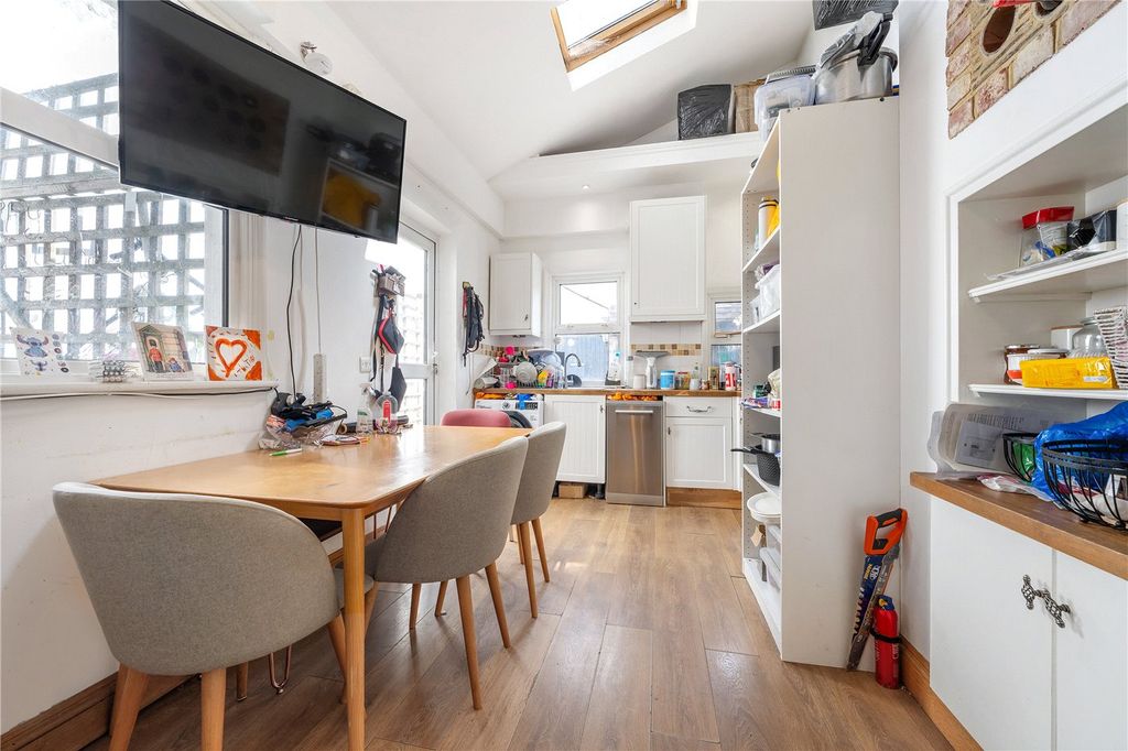 Property photo 1 of 9 Kitchen/Diner