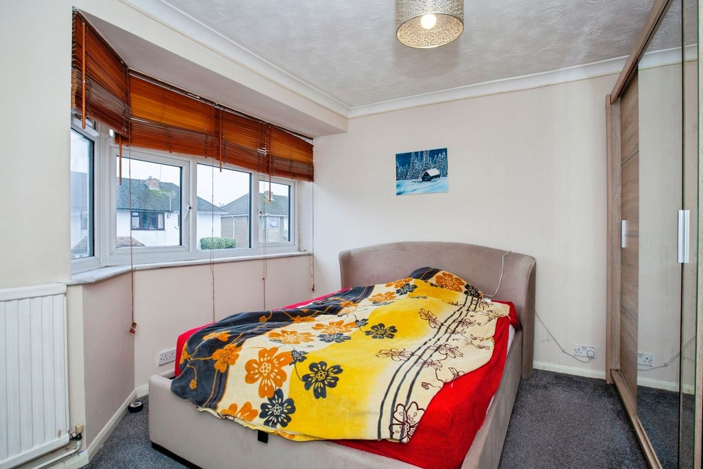 Property photo 3 of 18 Bedroom 1