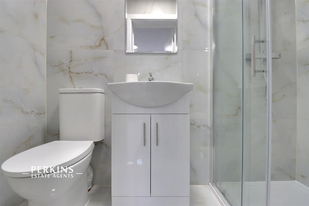 Property photo 2 of 4 Ensuite 1.Jpg