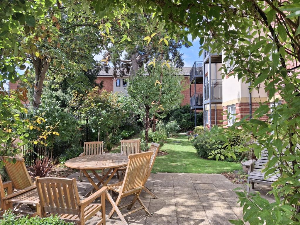 Property photo 2 of 10
