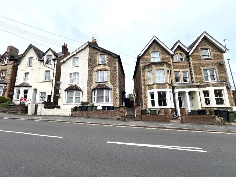 Property photo 2 of 6