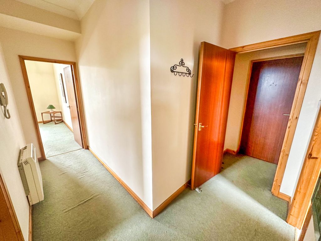 Property photo 2 of 12 Image 1