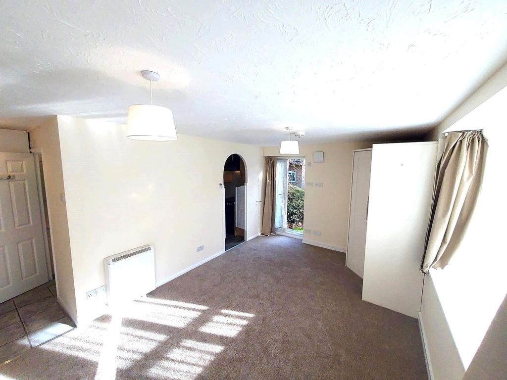 Property photo 1 of 16 1 Bedroom Studio For Rent