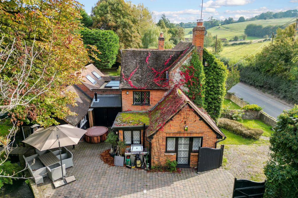 Property photo 1 of 10