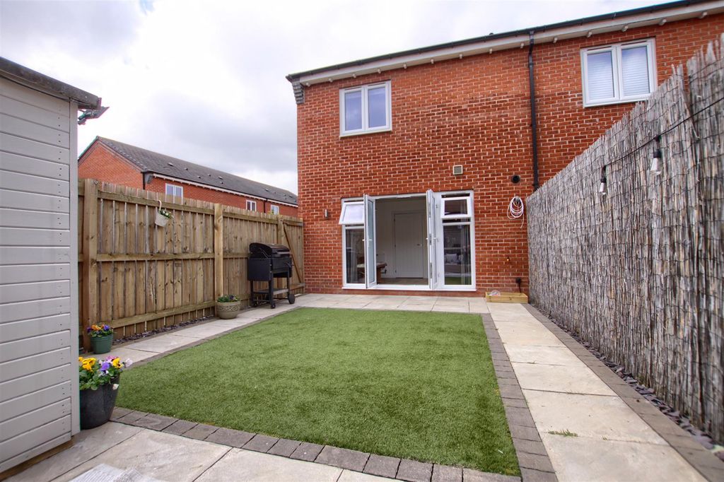 Property photo 2 of 13 Cb2.Jpg