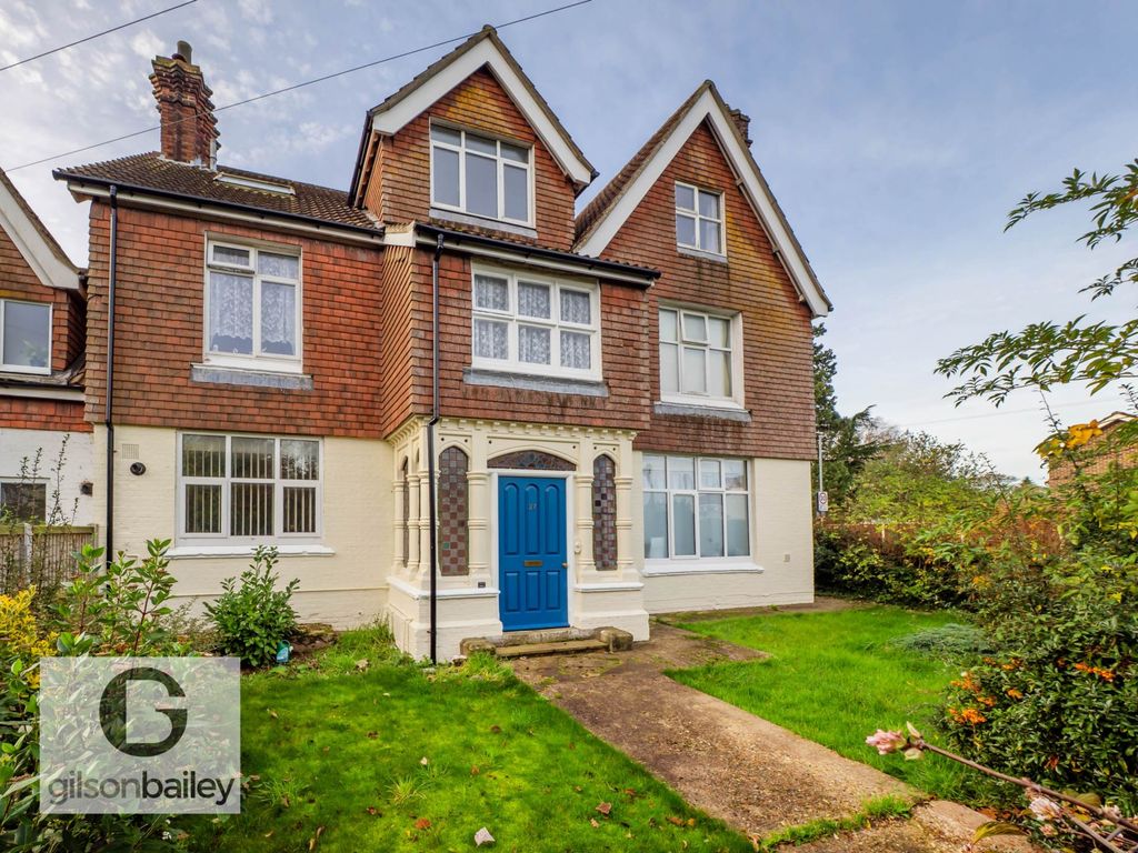 Property photo 1 of 18