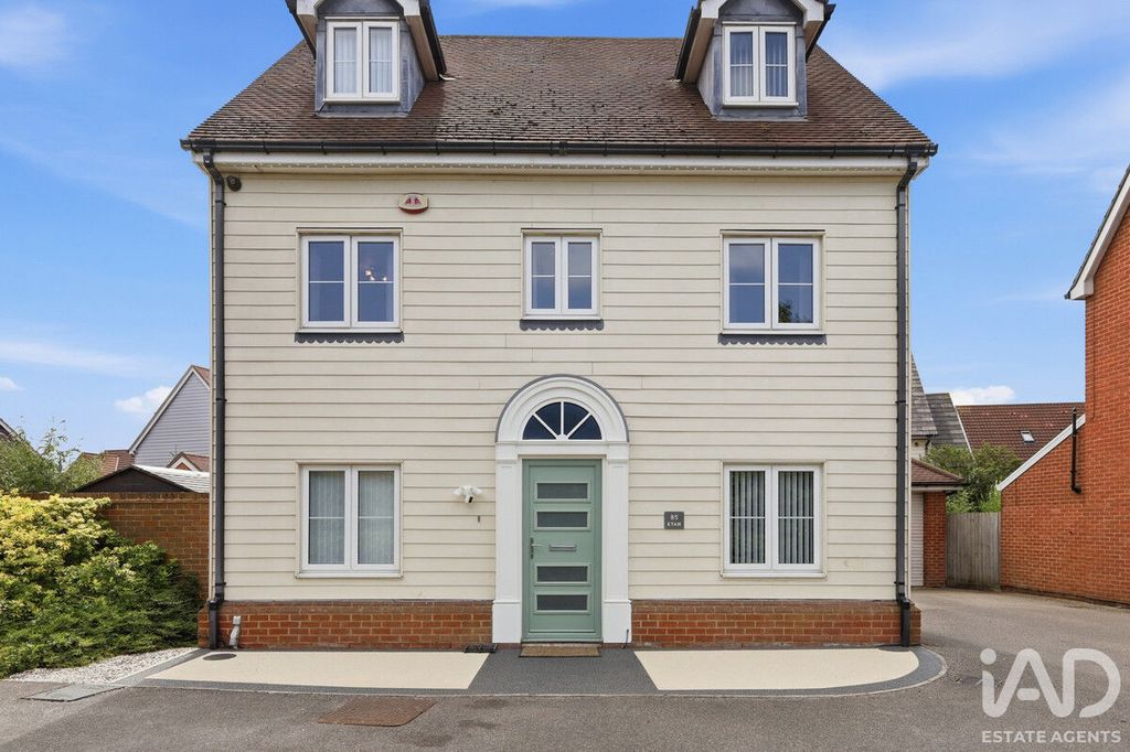 Property photo 1 of 35