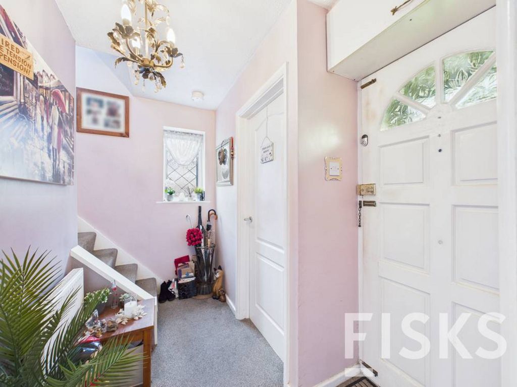 Property photo 3 of 31