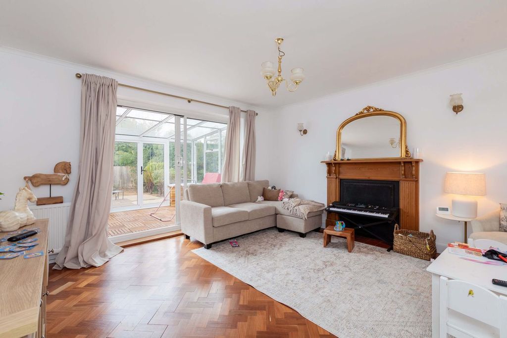 Property photo 3 of 18