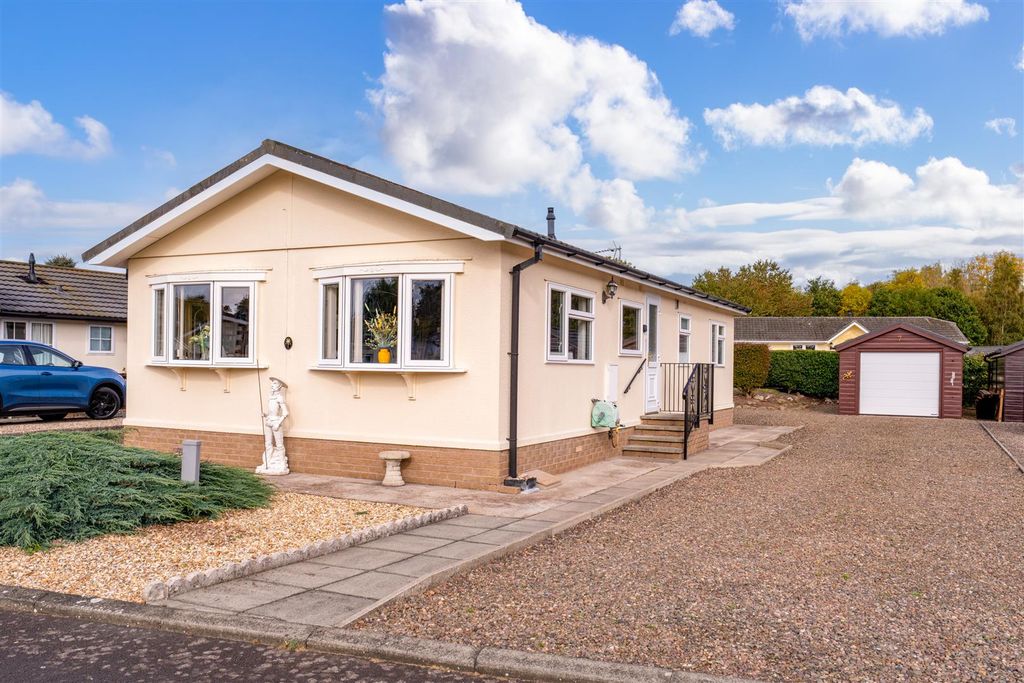 Property photo 1 of 26 7 Rowan Brae-01.Jpg
