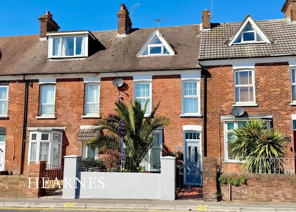 Property photo 2 of 30