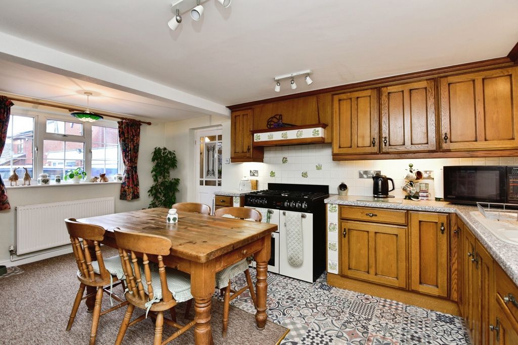 Property photo 3 of 26 Pbox-Img.Jpg