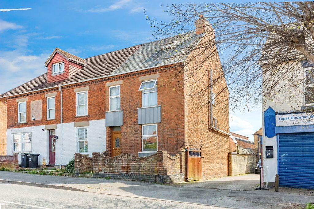 Property photo 1 of 14
