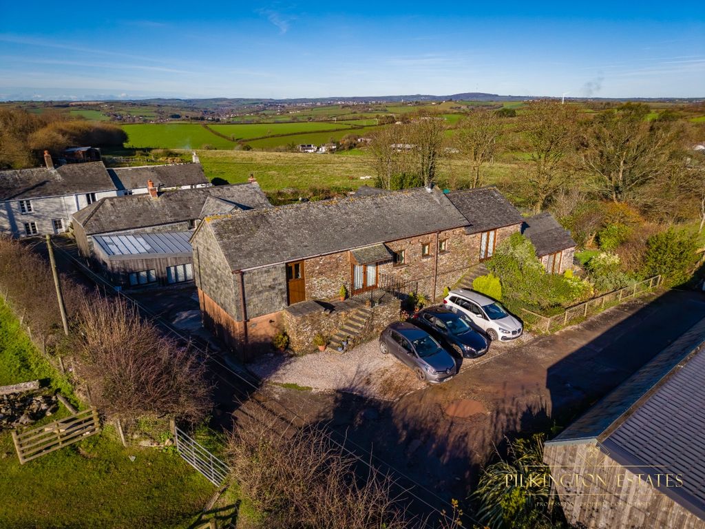 Property photo 2 of 29 4513202